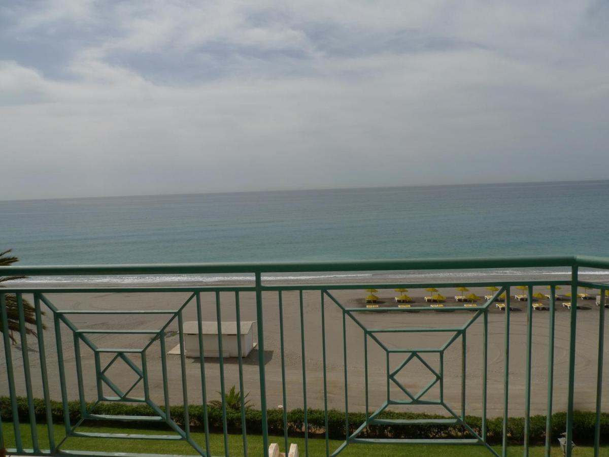 Torrox Costa Beachfront Apartment 외부 사진