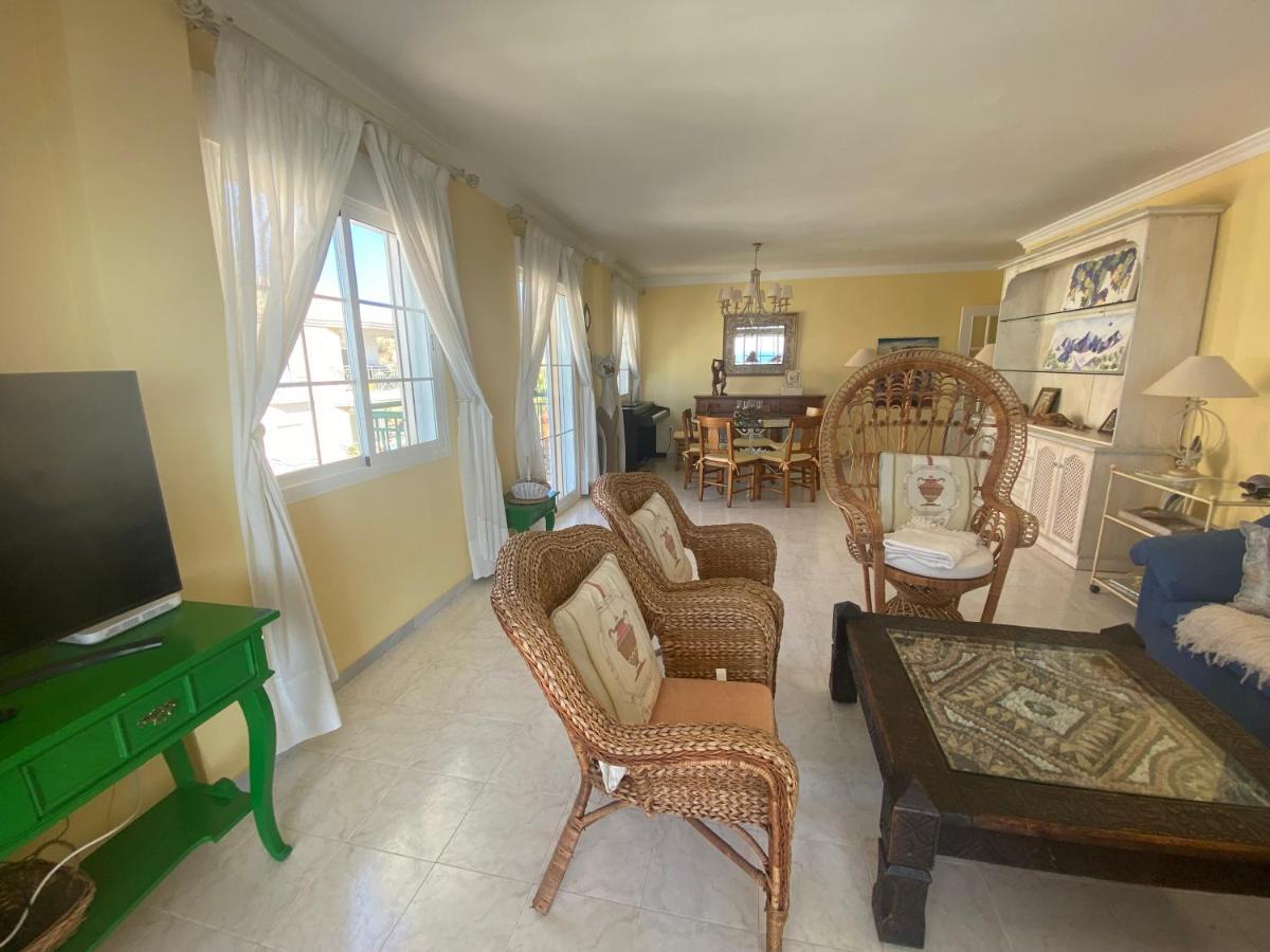 Torrox Costa Beachfront Apartment 외부 사진